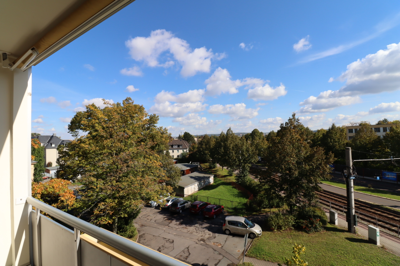 2 Raumwohnung mit Aufzug und Balkon